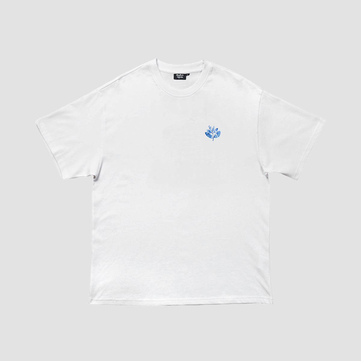 Blue Flowers x Magenta T-Shirt White