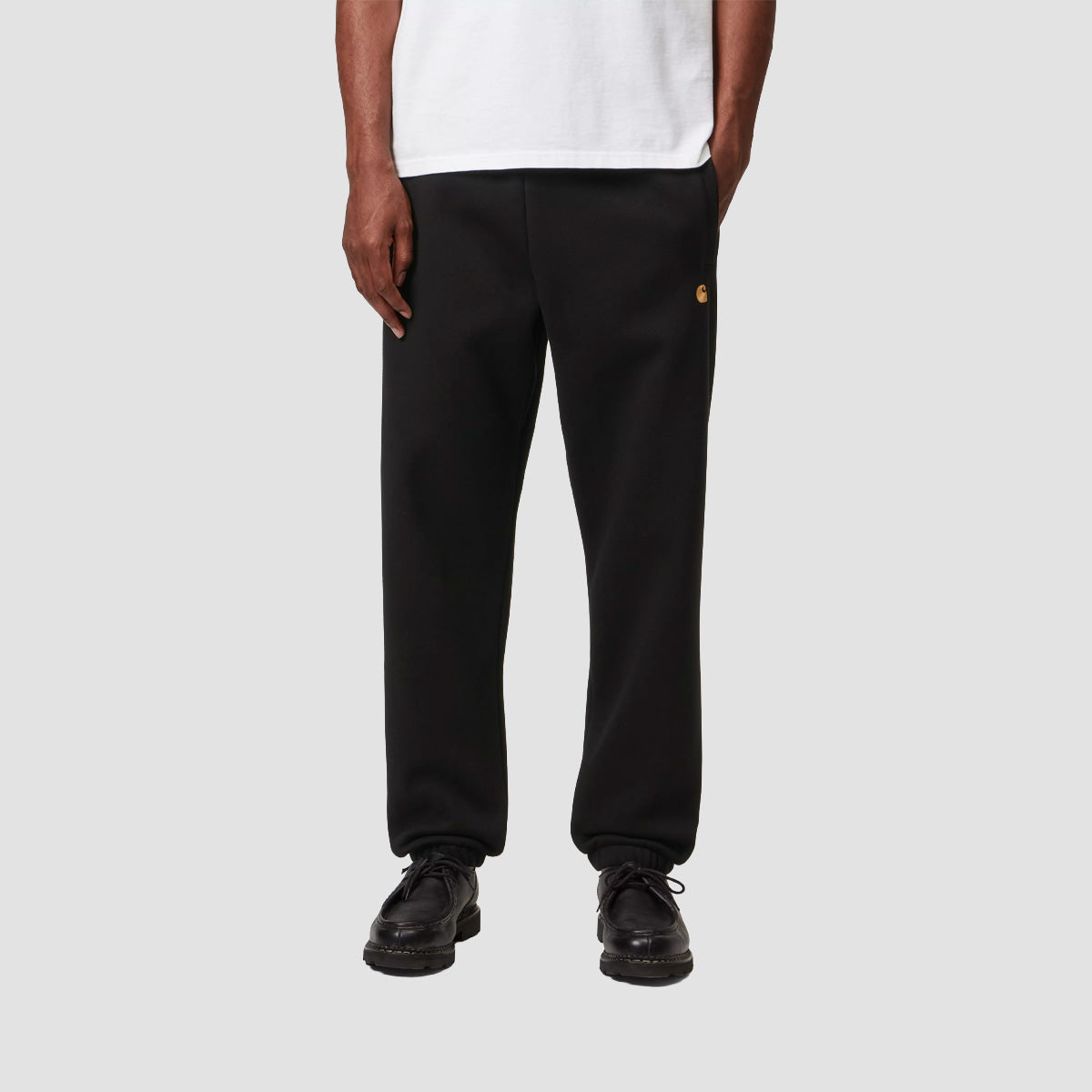 Carhartt WIP Chase Sweatpants Black/Gold