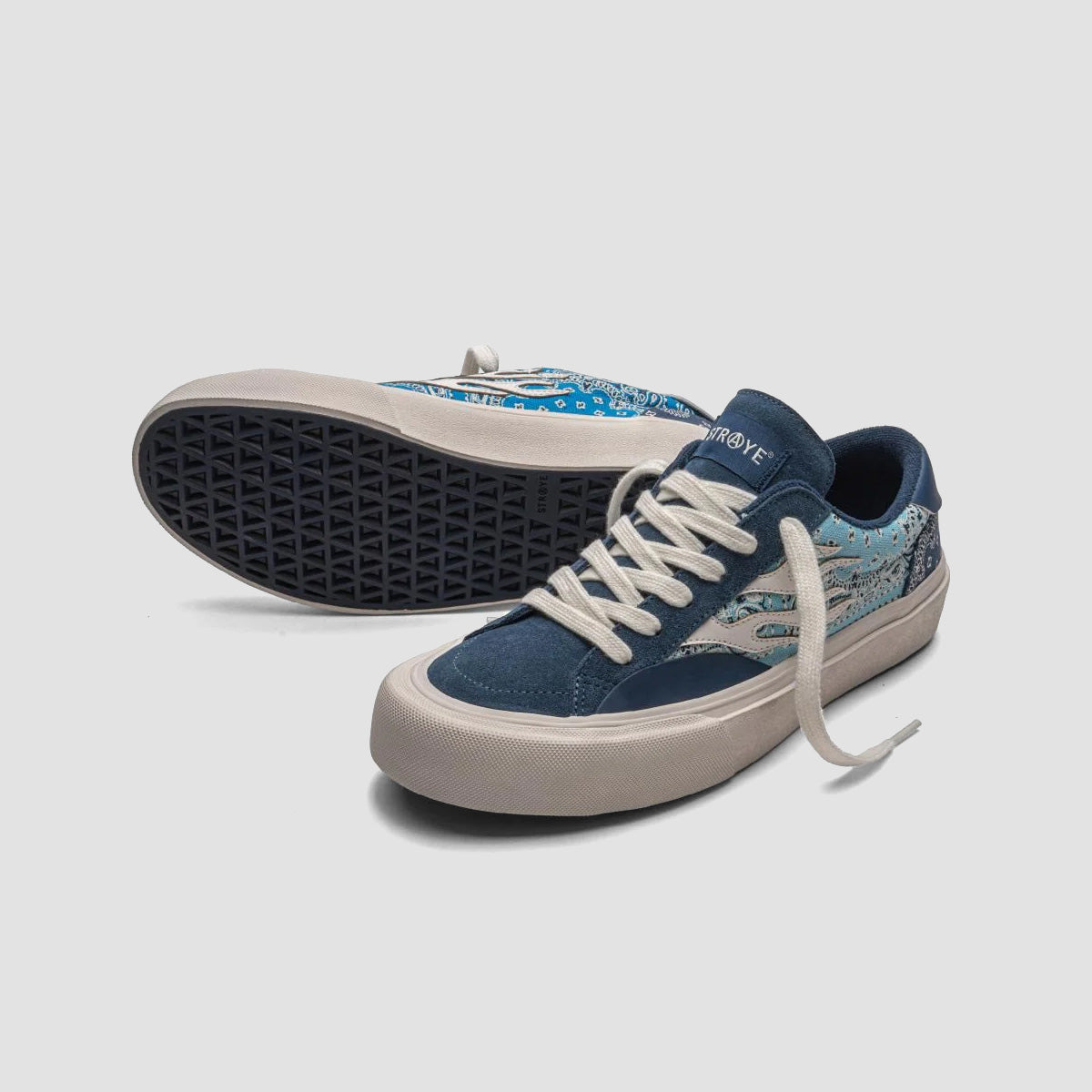 STRAYE Logan Shoes - Blue Bandanas