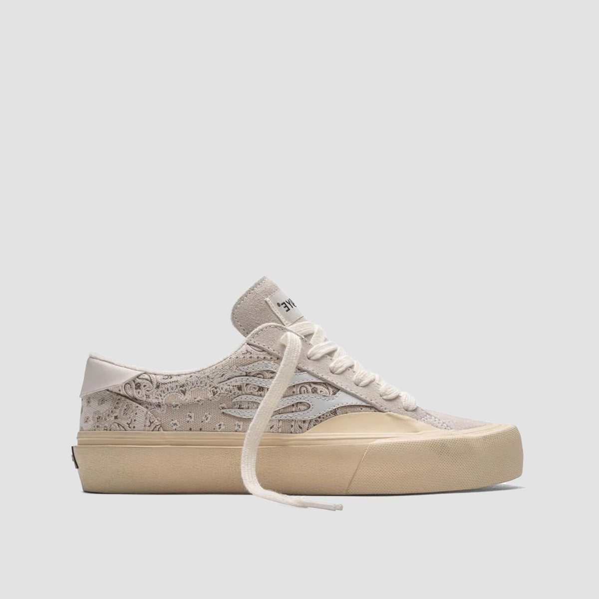 STRAYE Logan Shoes - Cream Bandanas