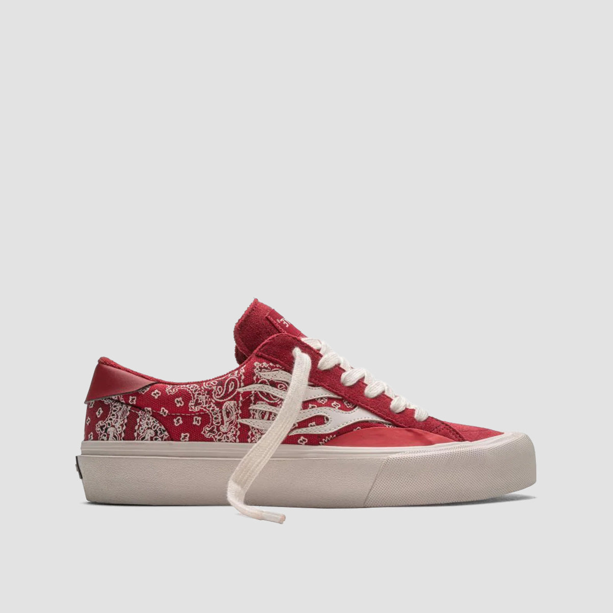 STRAYE Logan Shoes - Red Bandanas