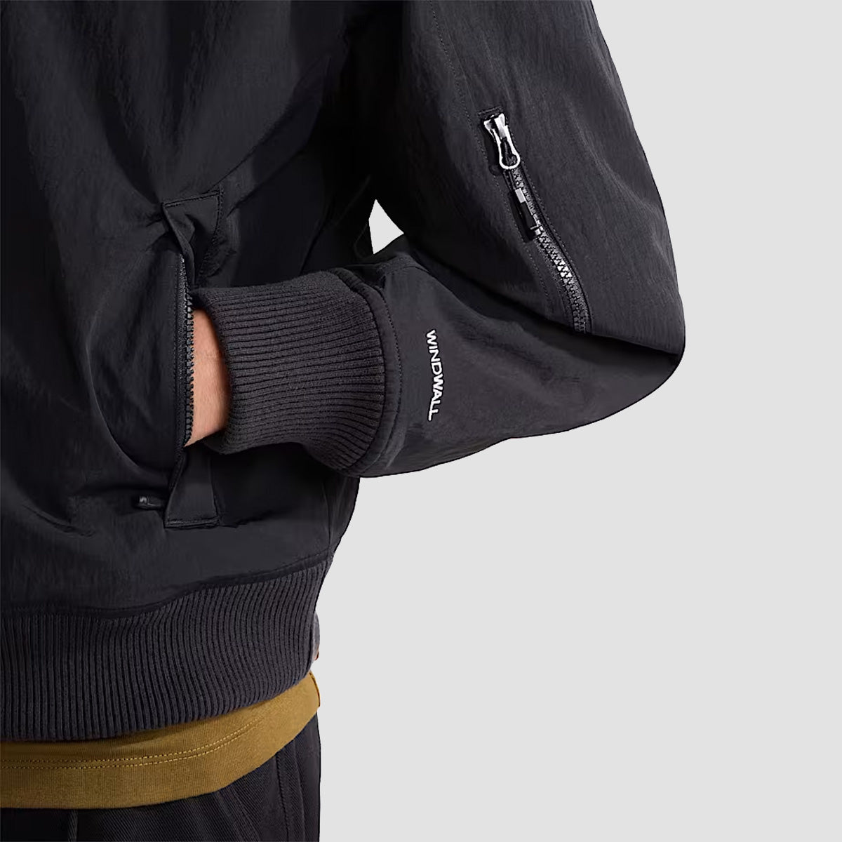 The North Face Energy Bomber Jacket TNF Black