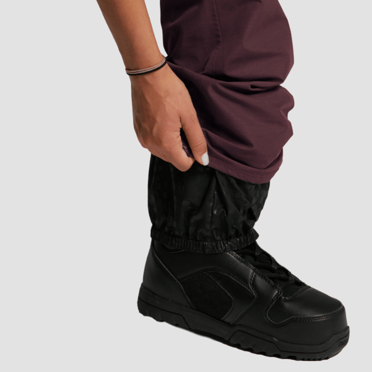 Volcom Aston Gore-Tex Snow Pants Black Red - Womens