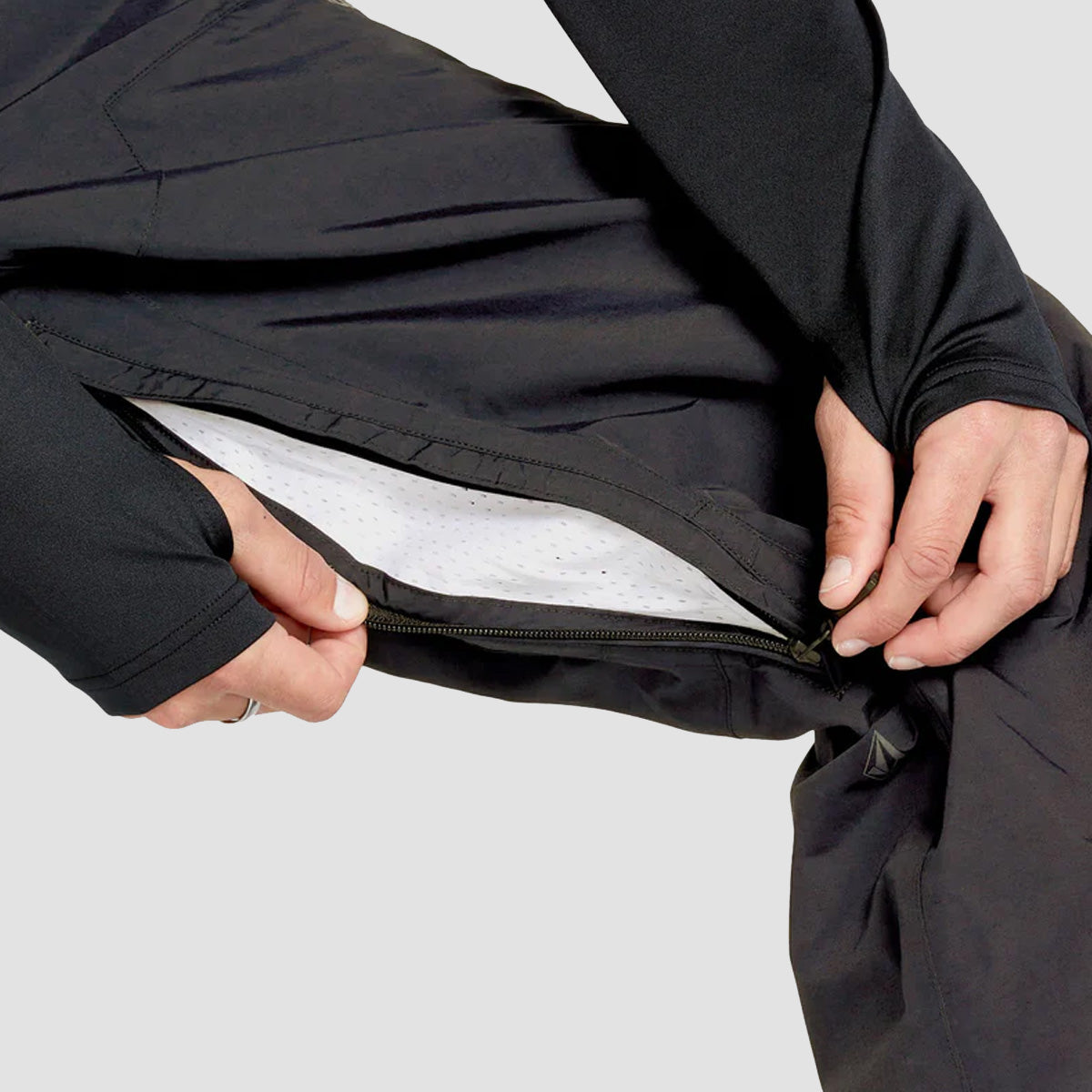 Volcom L Gore-Tex Snow Pants Black
