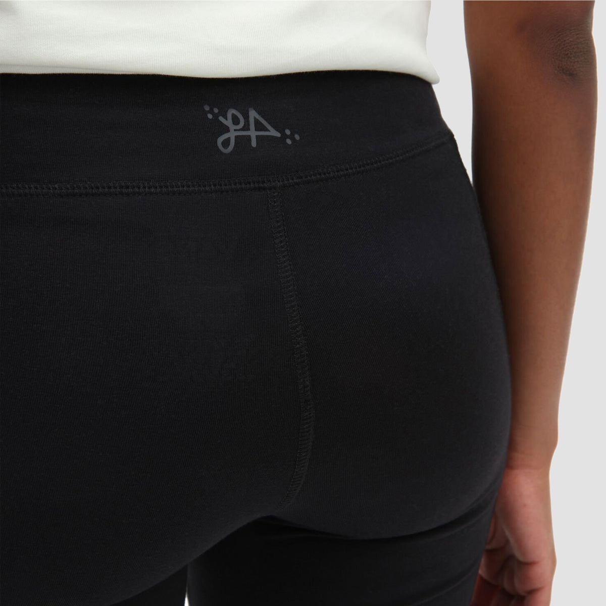 Vans Lizzie Armanto Skate Legging Shorts Black - Unisex