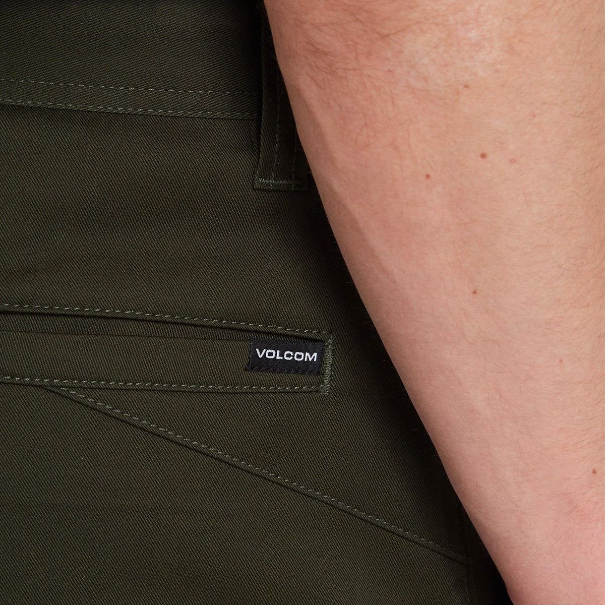 Volcom Frickin Modern Stretch 21" Shorts Duffle Bag