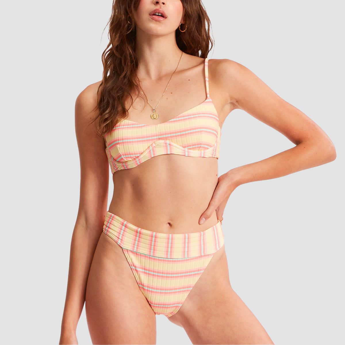 Billabong Sunchaser Kenzley Underwire Bikini Top Pineapple - Womens
