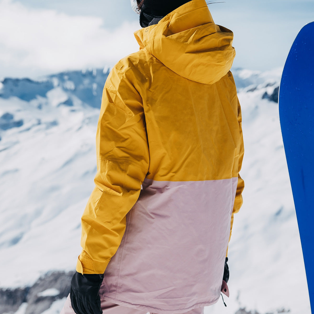 Burton [ak] Kimmy GORE-TEX 2L Pullover Snow Jacket Goldenrod/Shadow Pink - Womens