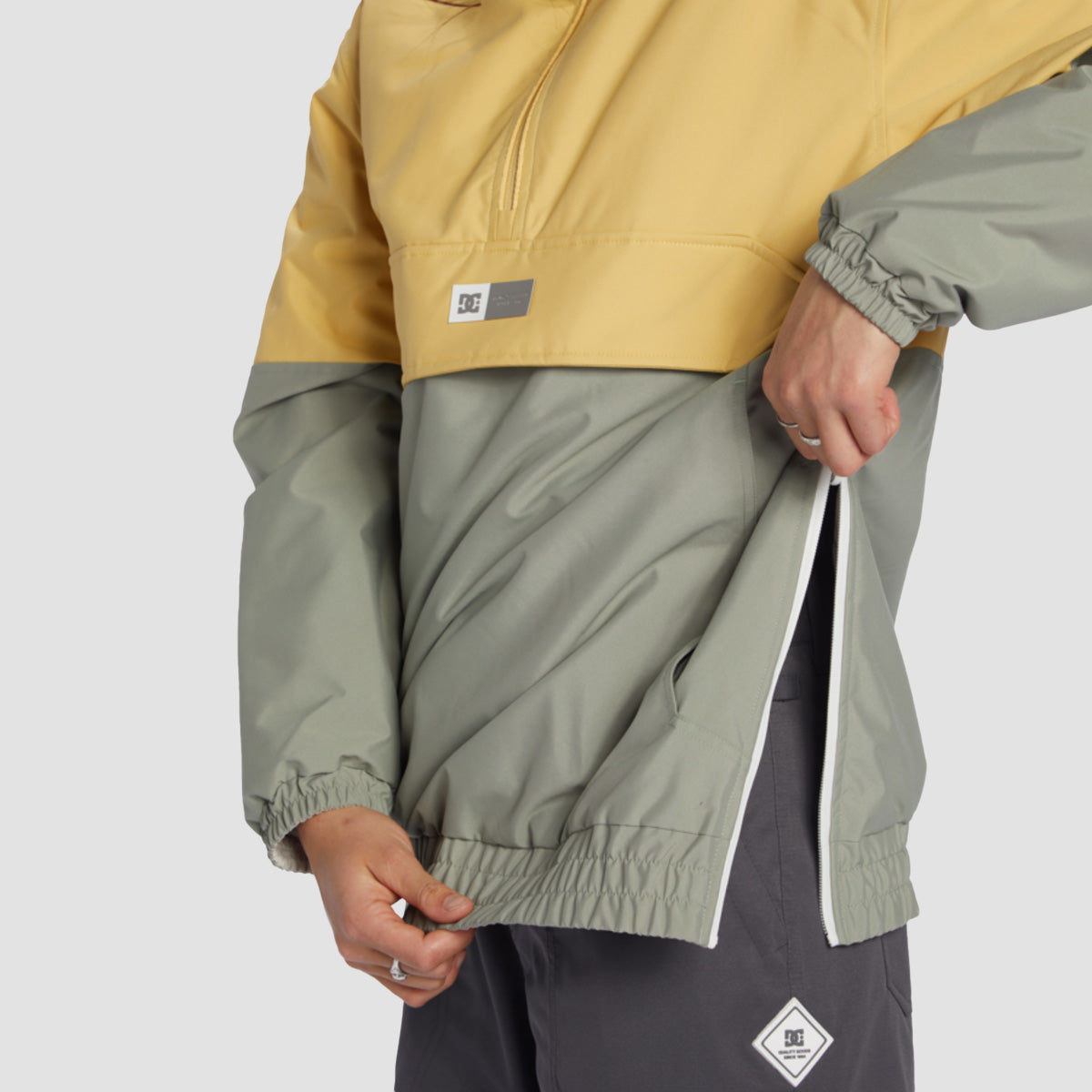 DC Nexus Anorak Snow Jacket Rattan - Womens