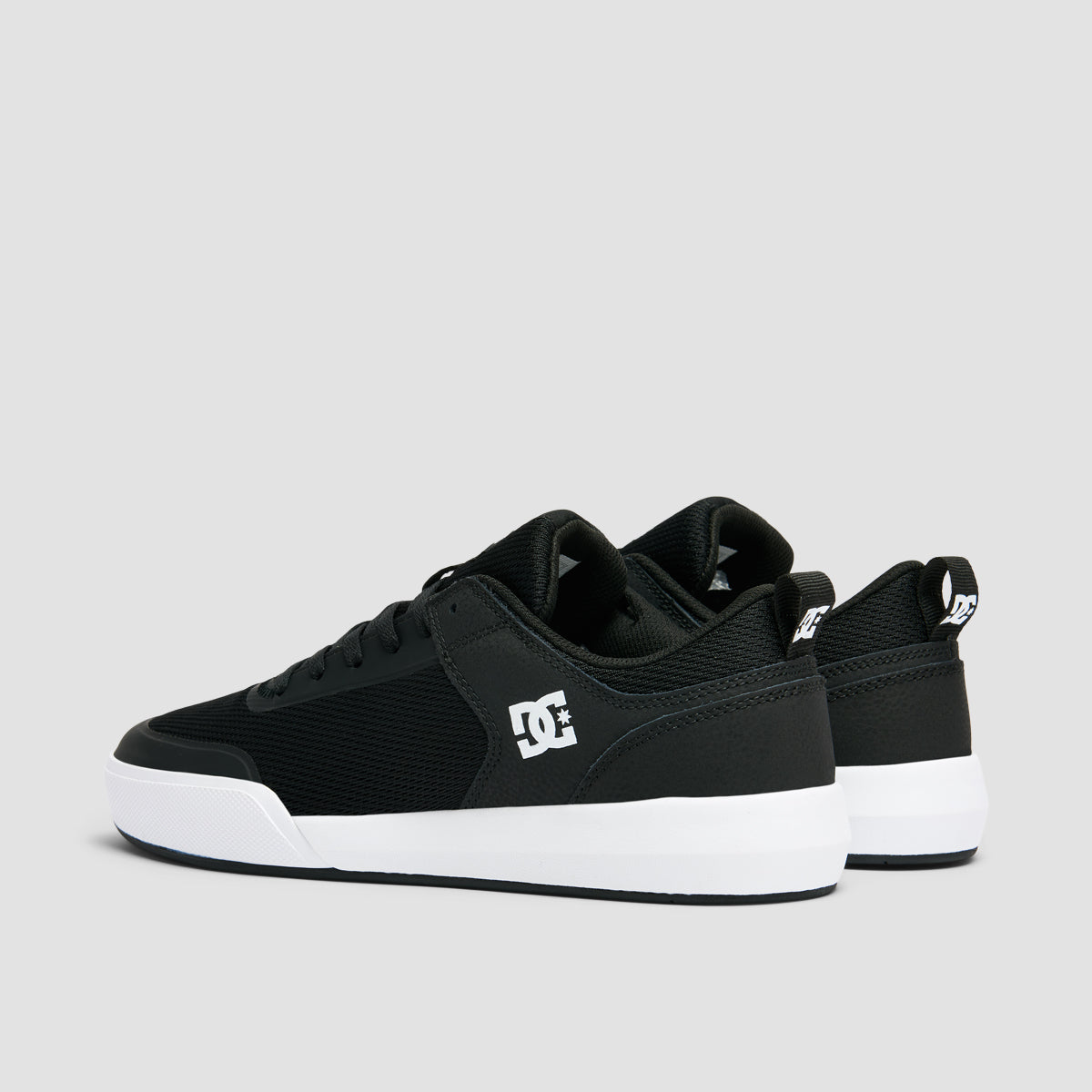 DC Transit Shoes - Black/White