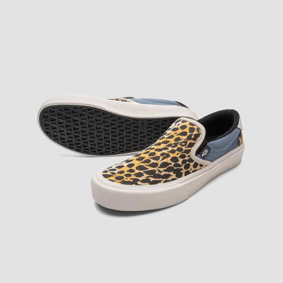 STRAYE Ventura Slip On Shoes - Cheater Denim/Cream