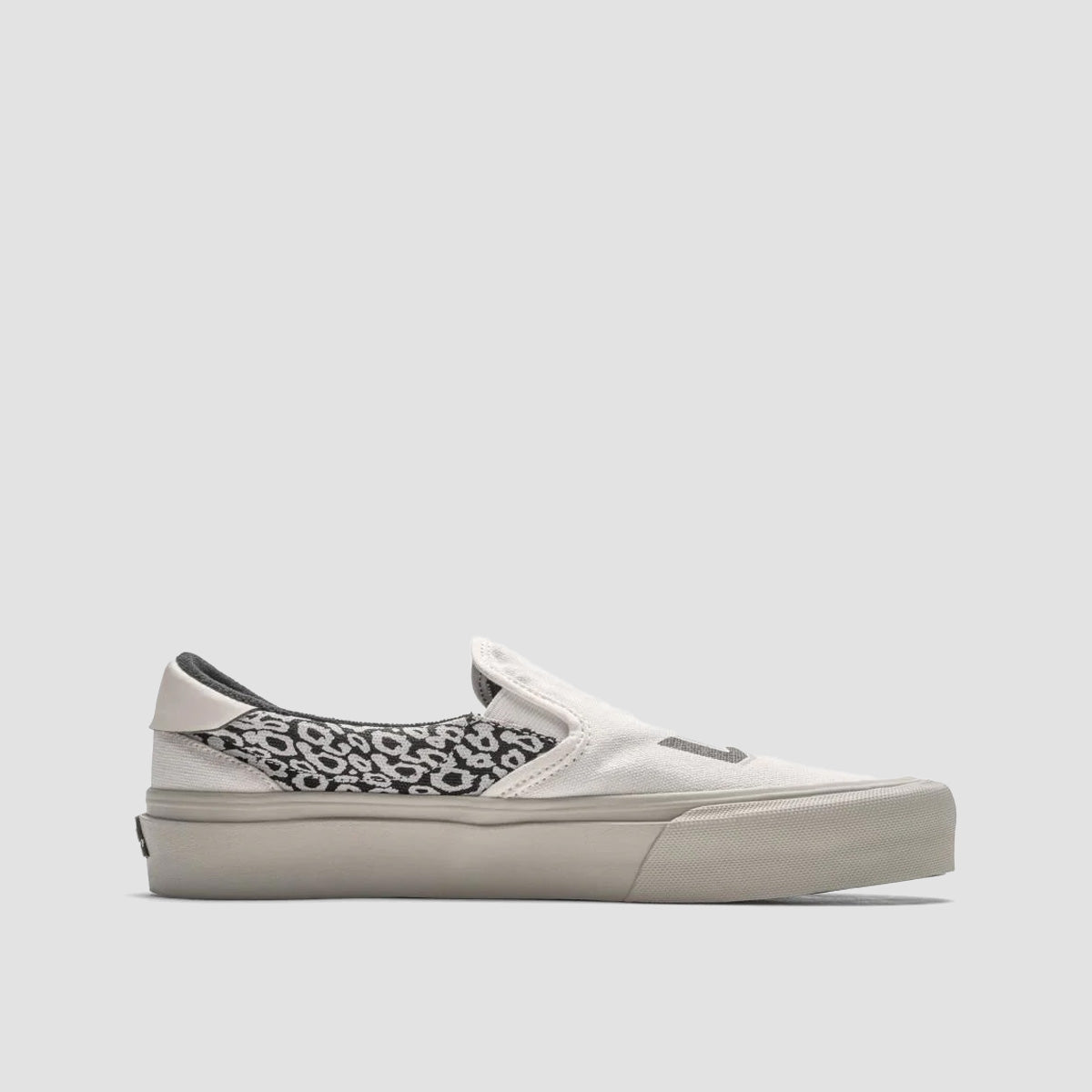 STRAYE Ventura Slip On Shoes - Say Less Cream