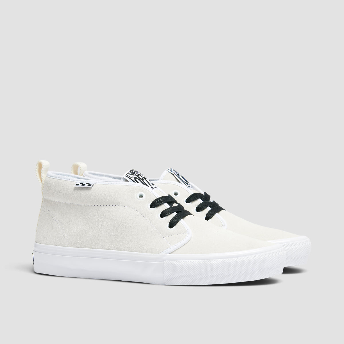 Vans Skate Chukka VCU Mid Top Shoes - Essential White