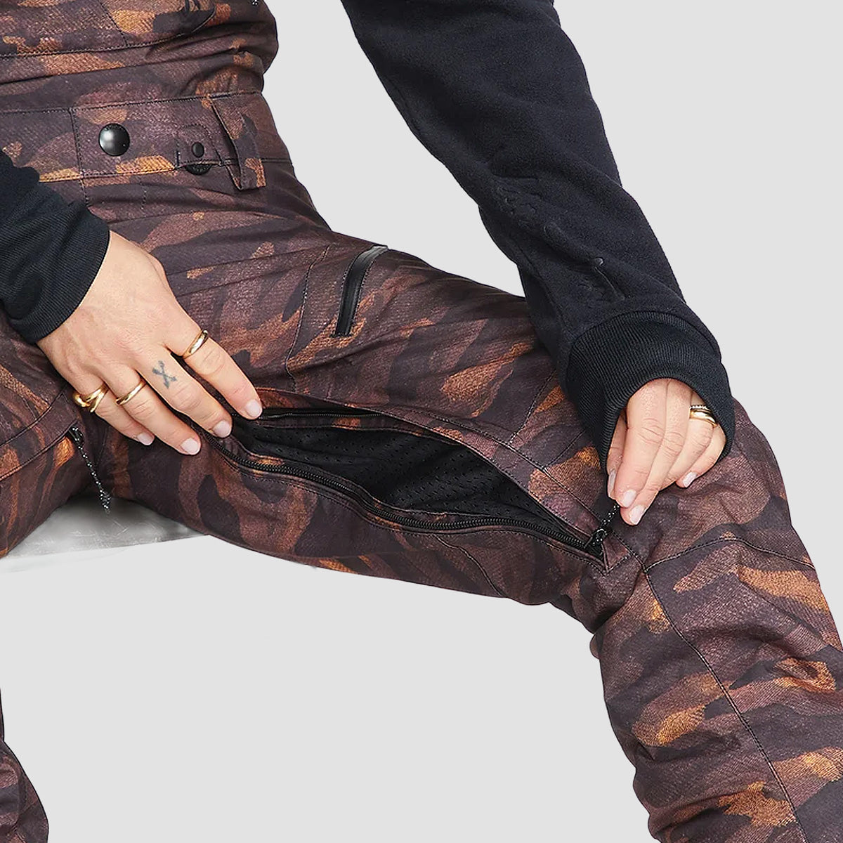 Volcom Elm Stretch Gore-Tex Snow Bib Overall Pants Dusk Camo - Womens