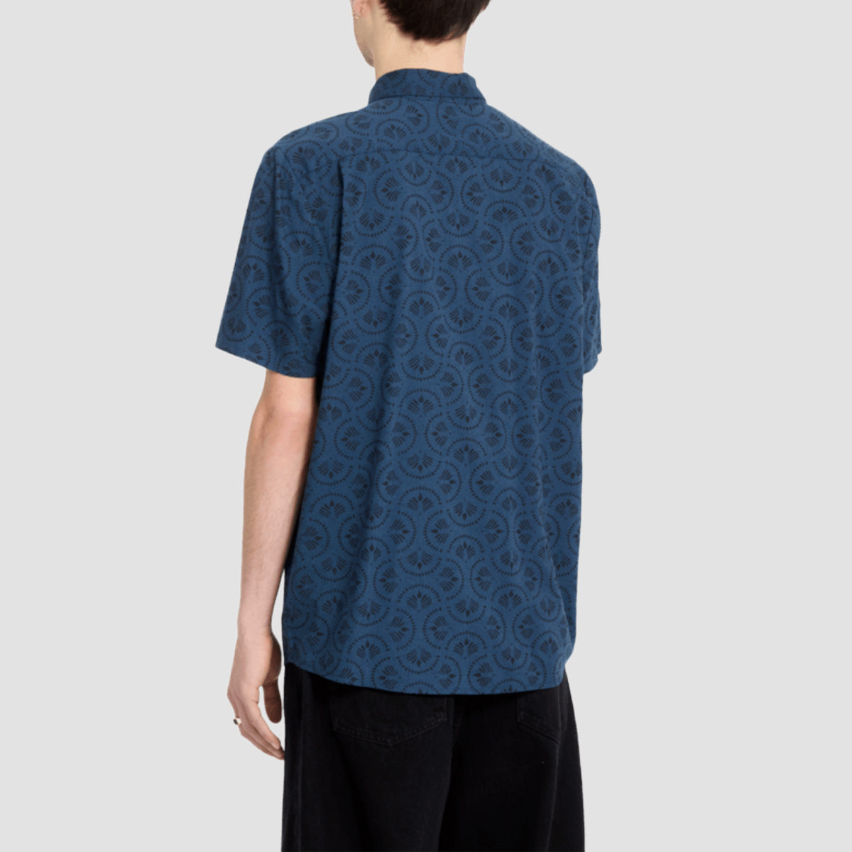Volcom Scaler Stone Woven Short Sleeve Shirt Midnight Blue