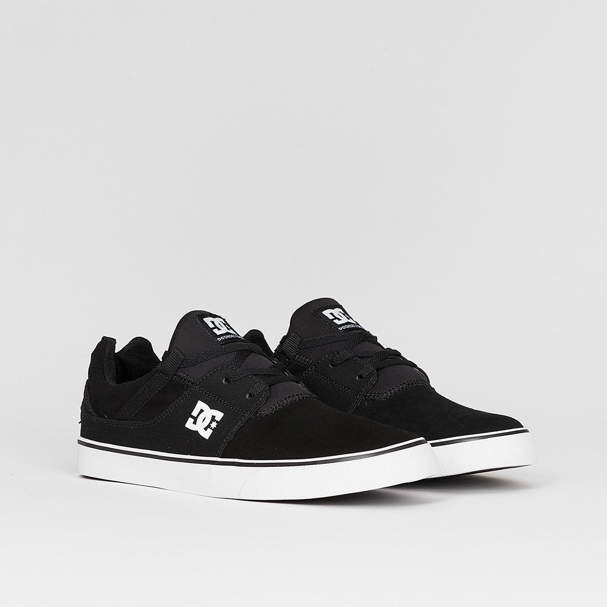 dc heathrow vulc white